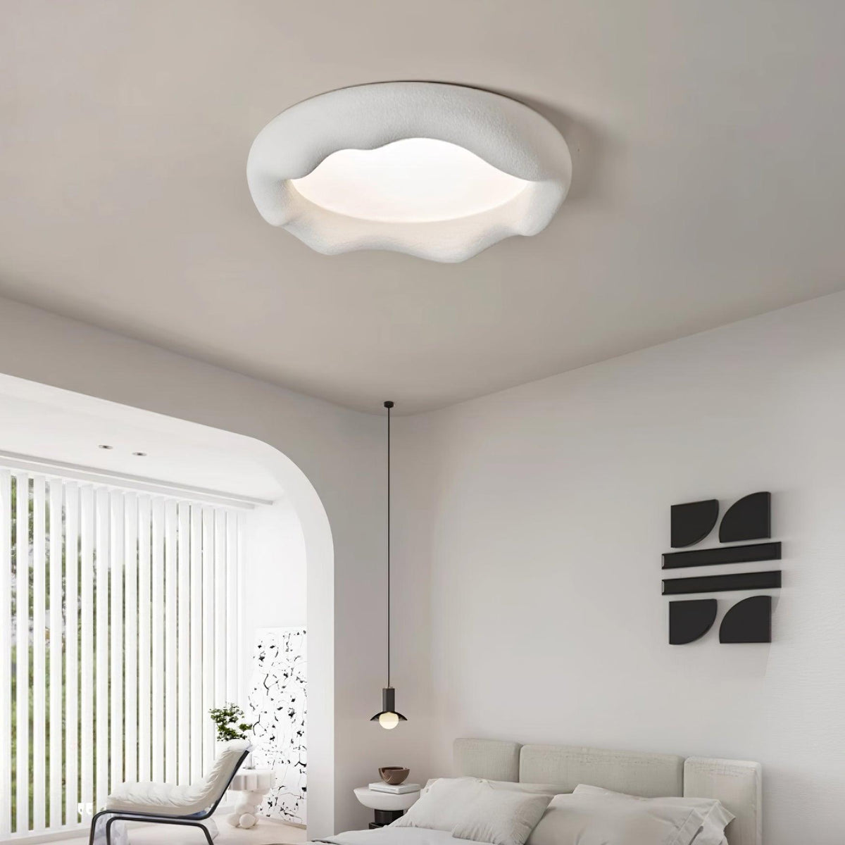 Loftslampe i organisk harpiks og glasfiber i beige