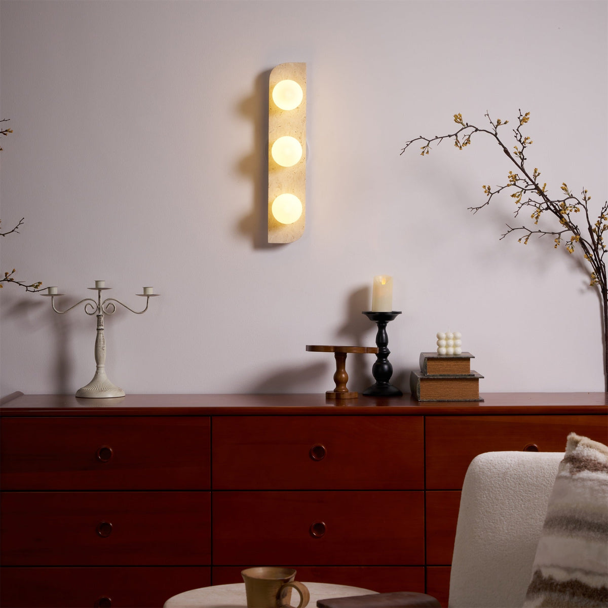 Taviniella minimalistisk vägglampa i travertin