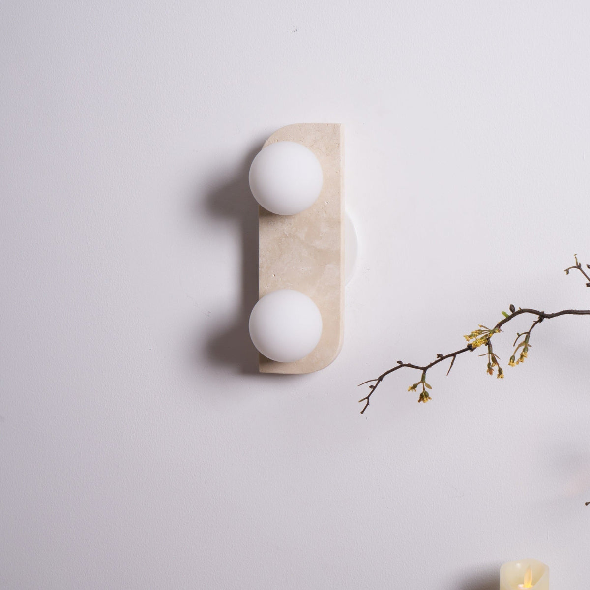 Taviniella minimalistisk vägglampa i travertin