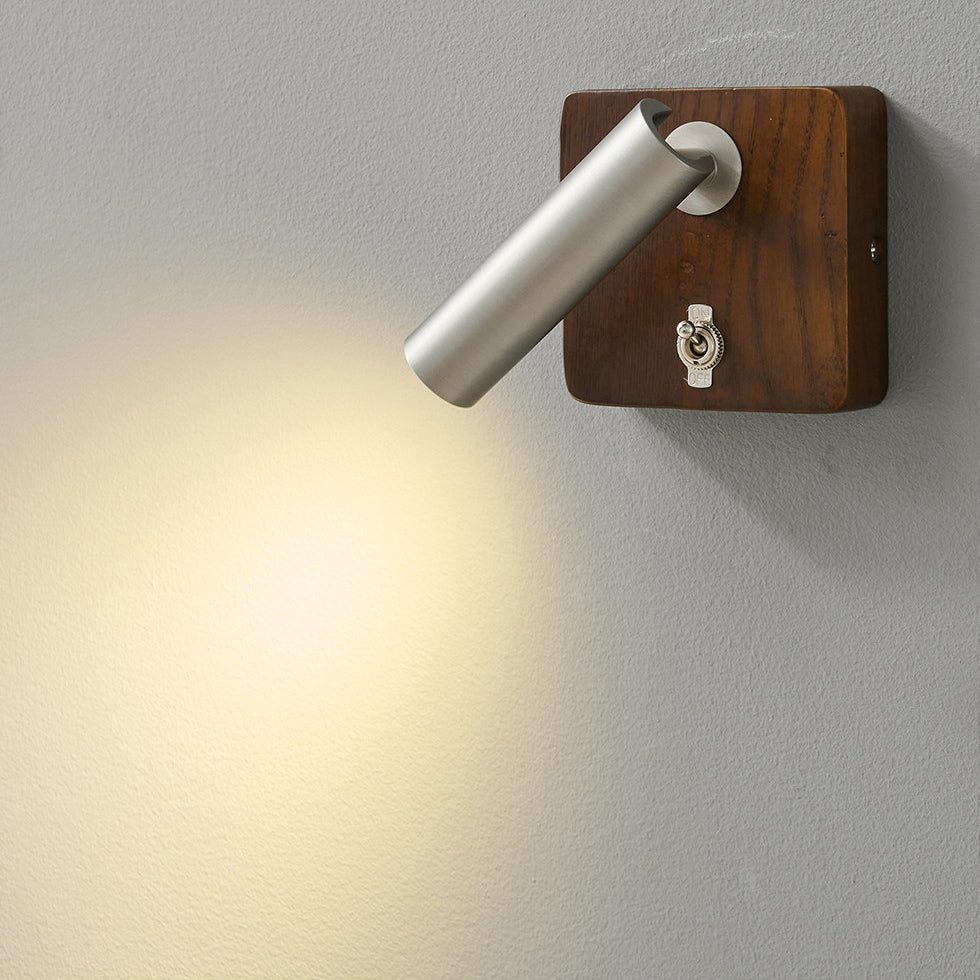 Sorinielle vägglampa
