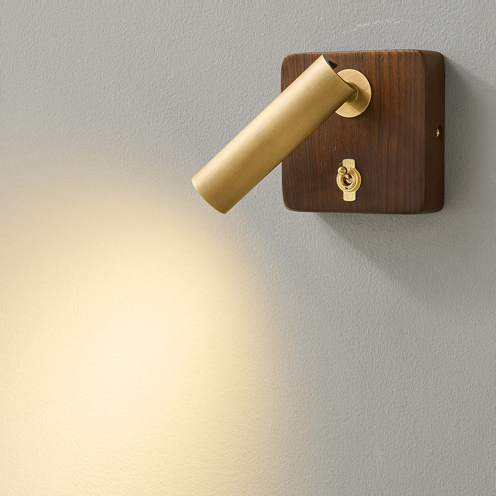 Sorinielle vägglampa