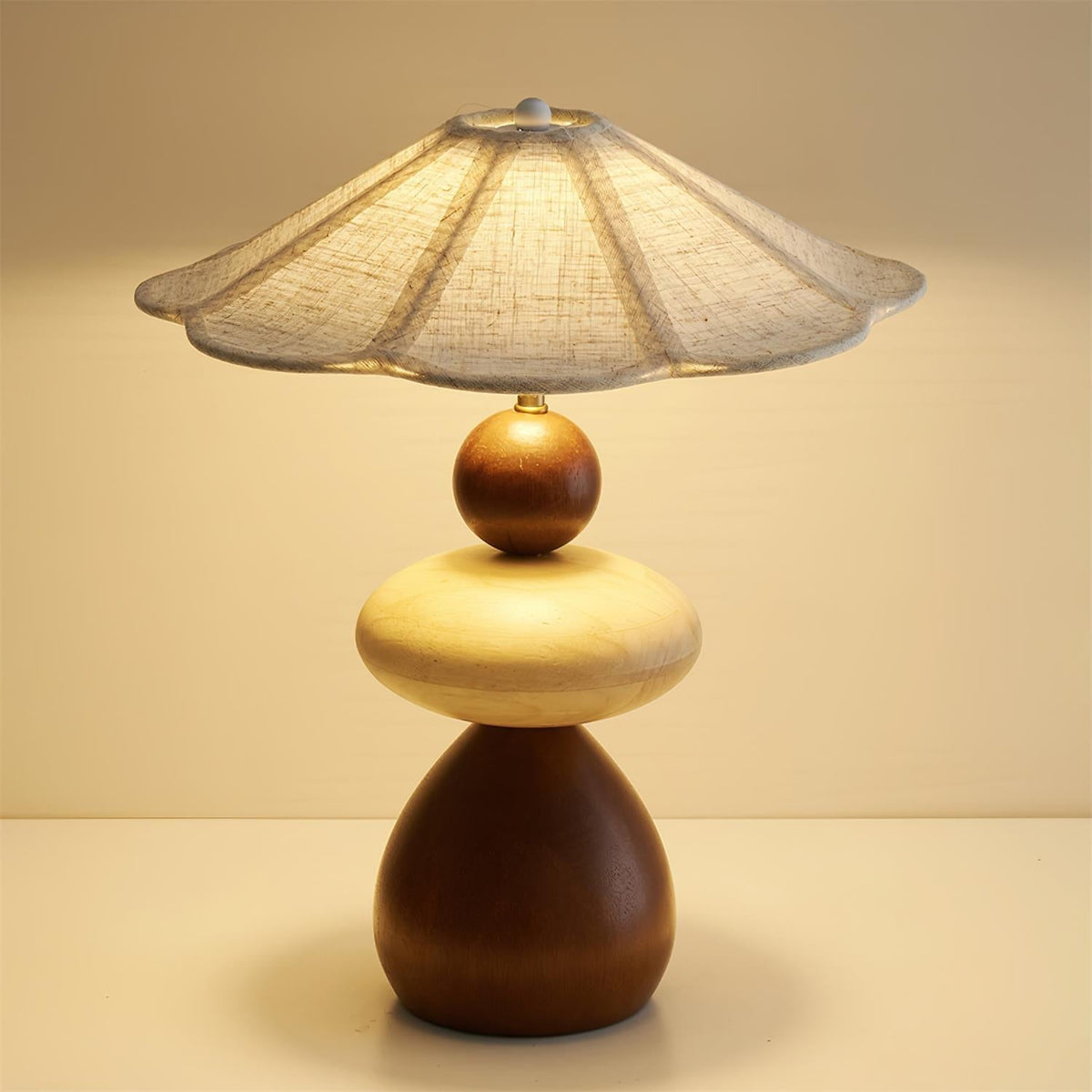 Lumoette-plug-in-bordlampe