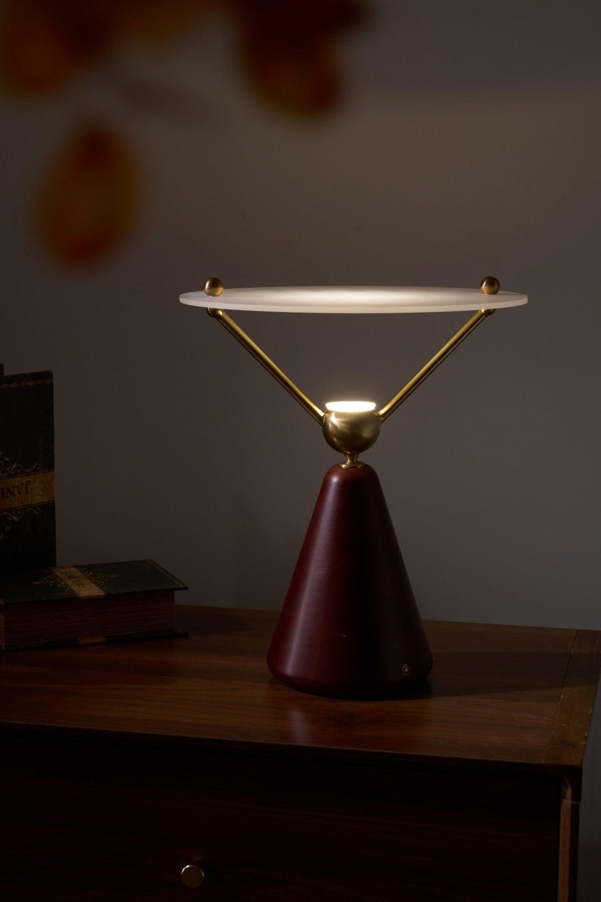 Balance Nútímalegur Viðarborðlampi