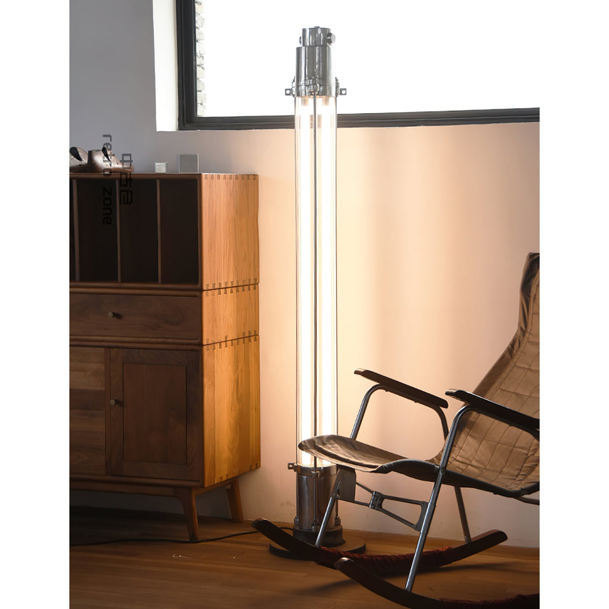 Cylus-gulvlampe
