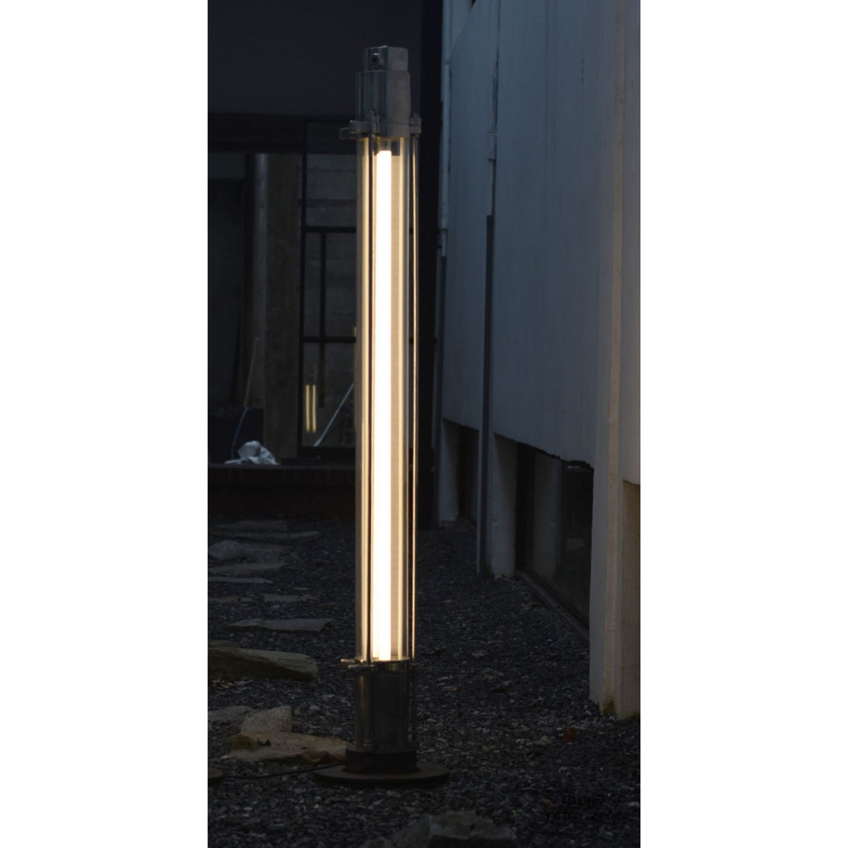 Cylus-gulvlampe