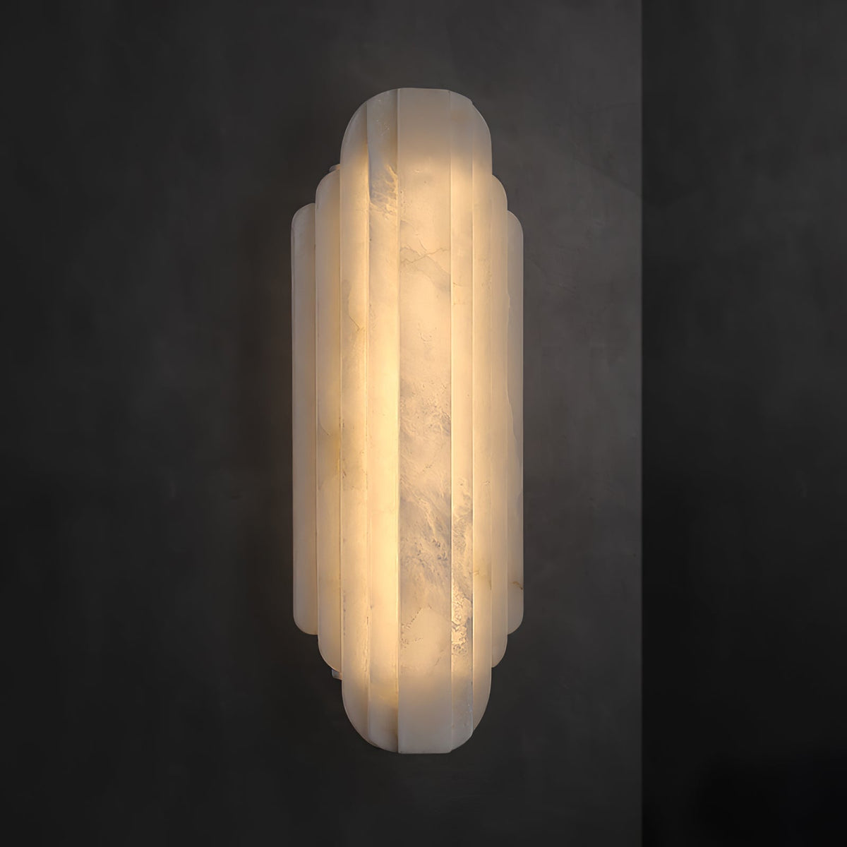 Avenanina vägglampa i art déco-stil med alabaster