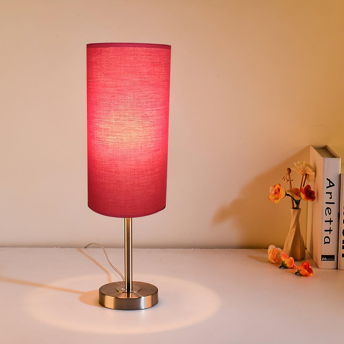 Candeeiro de mesa minimalista em tecido Brirel