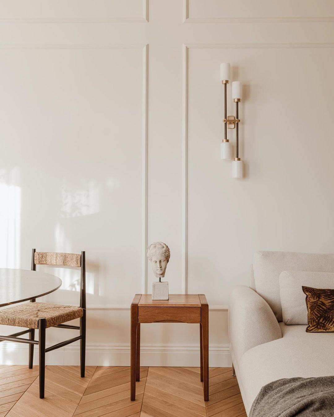 Tekas linjär vägglampa med cylindrar i glas