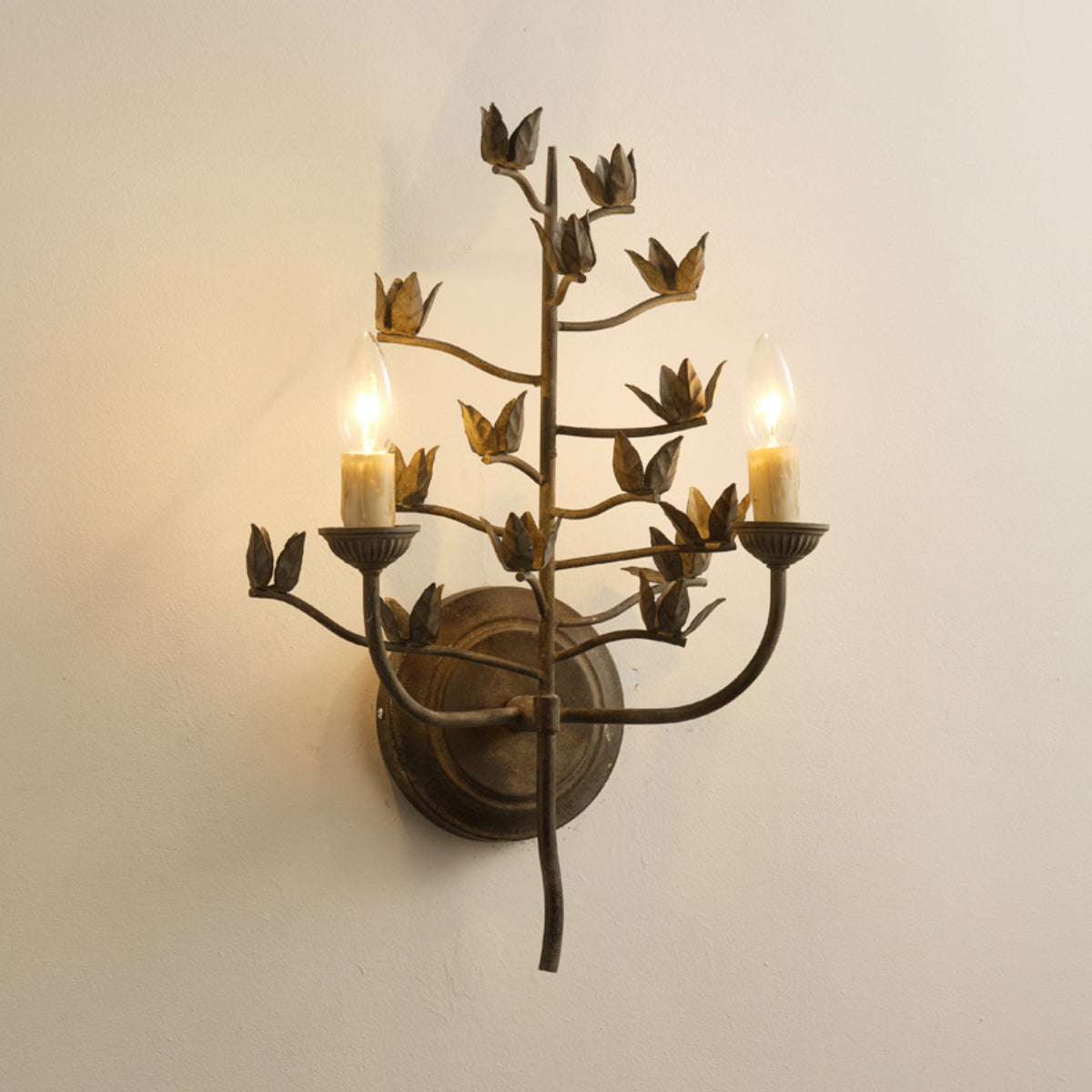Elaerelia vägglampa