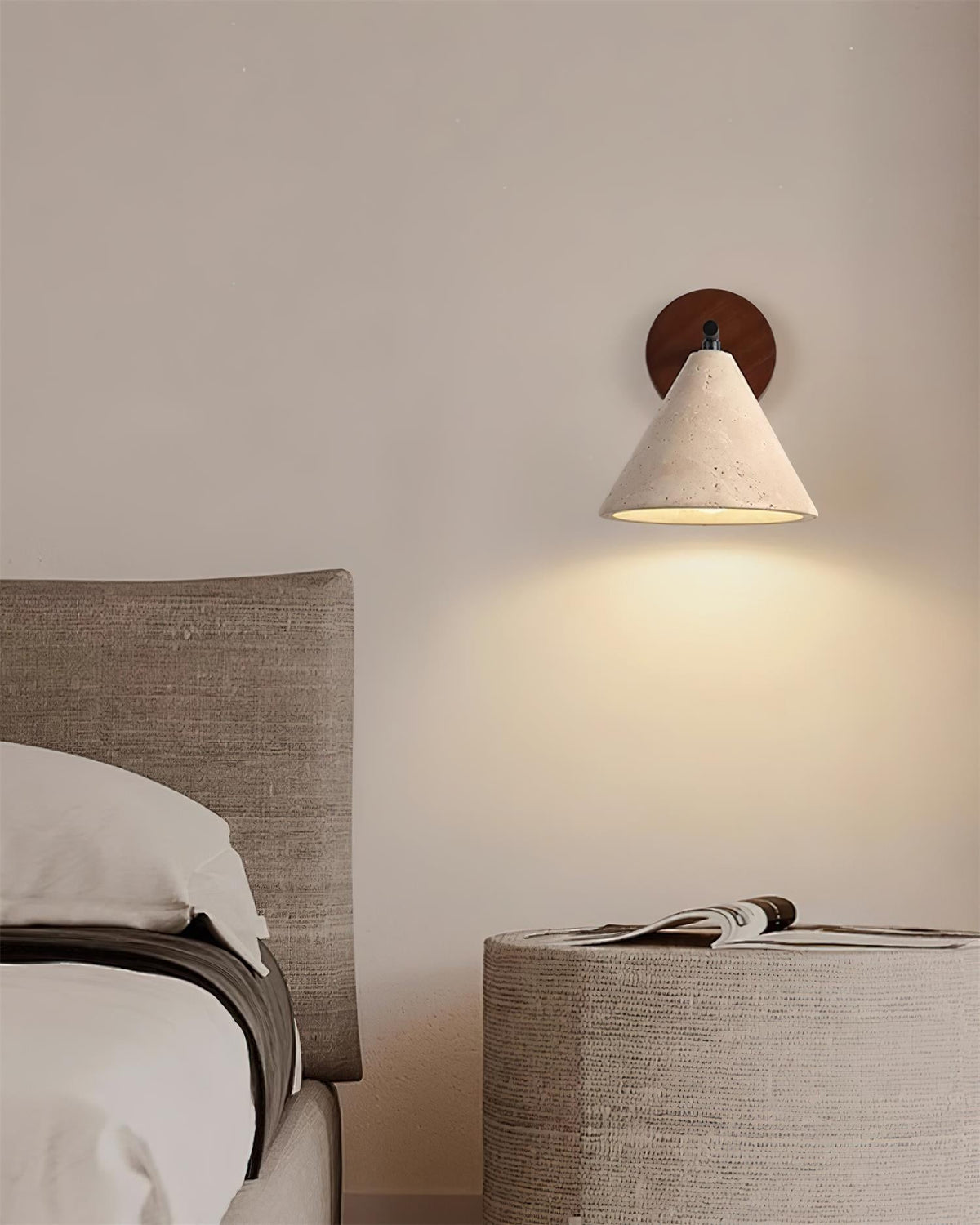Tavero modern konformad vägglampa