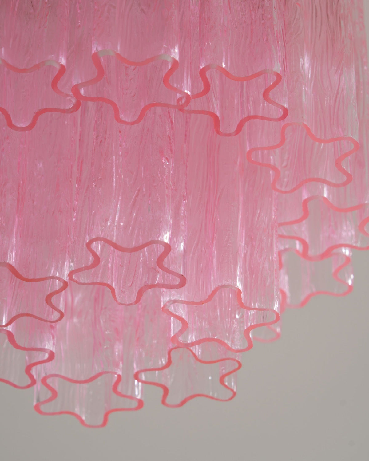Candeeiro de teto Eiriel cor-de-rosa, em vidro Murano, em camadas, moderno, rente ao teto