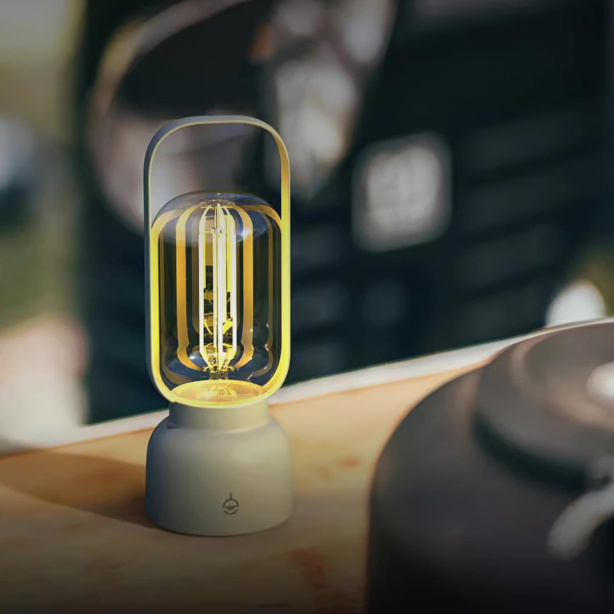 Rivuine Table Lamp