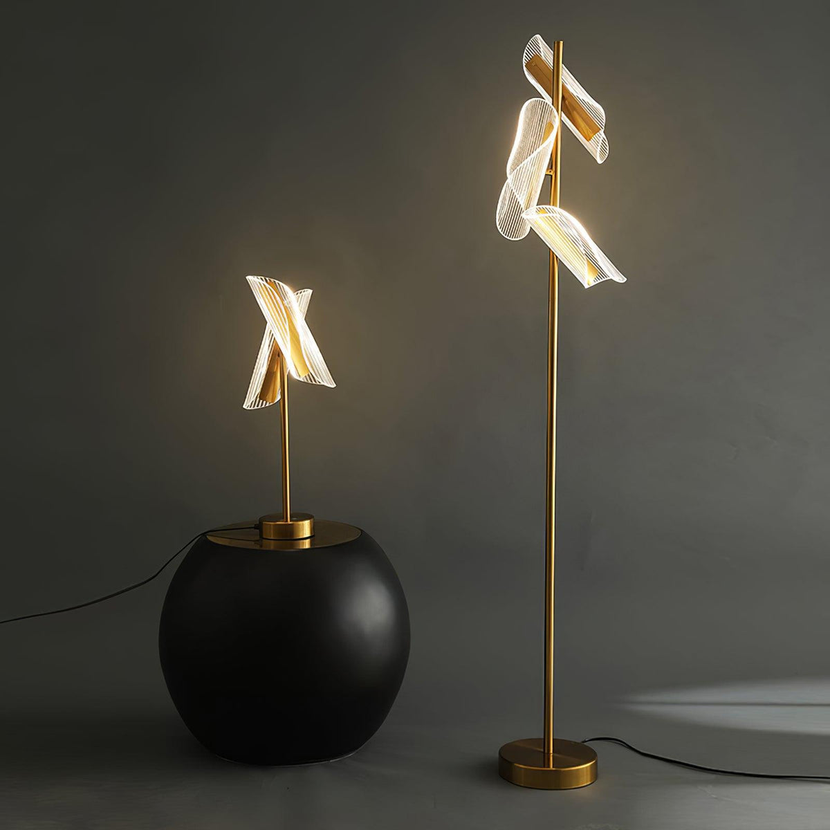 Remi moderne bordlampe