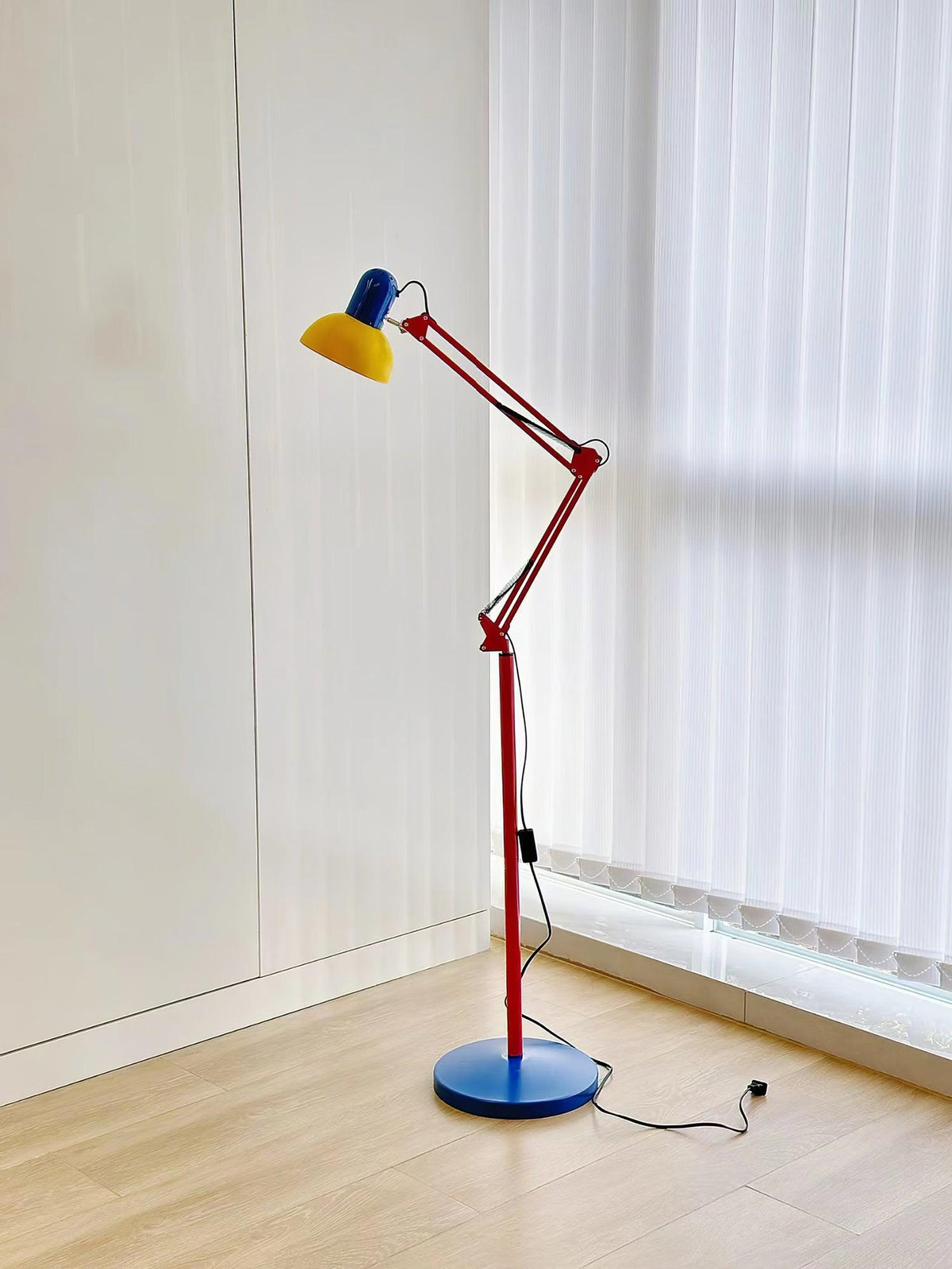 Idoren legesyg gulvlampe