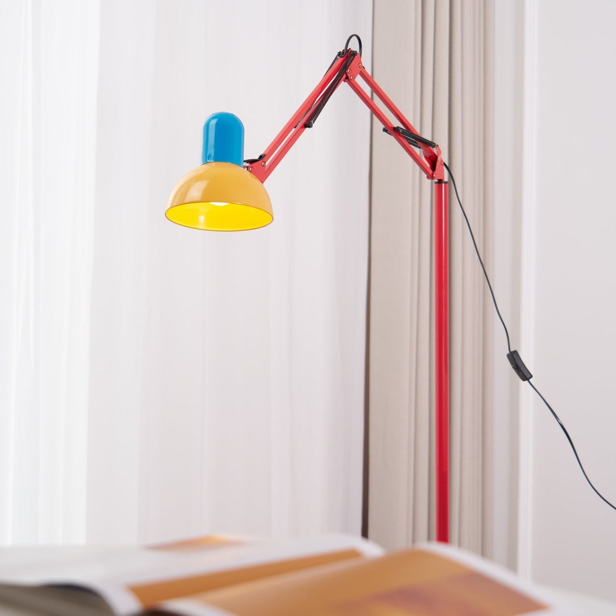 Idoren legesyg gulvlampe