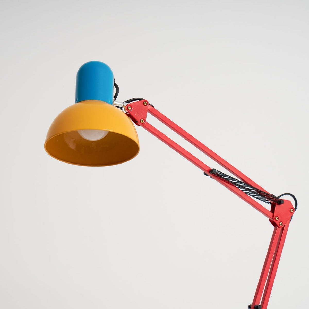 Idoren legesyg gulvlampe