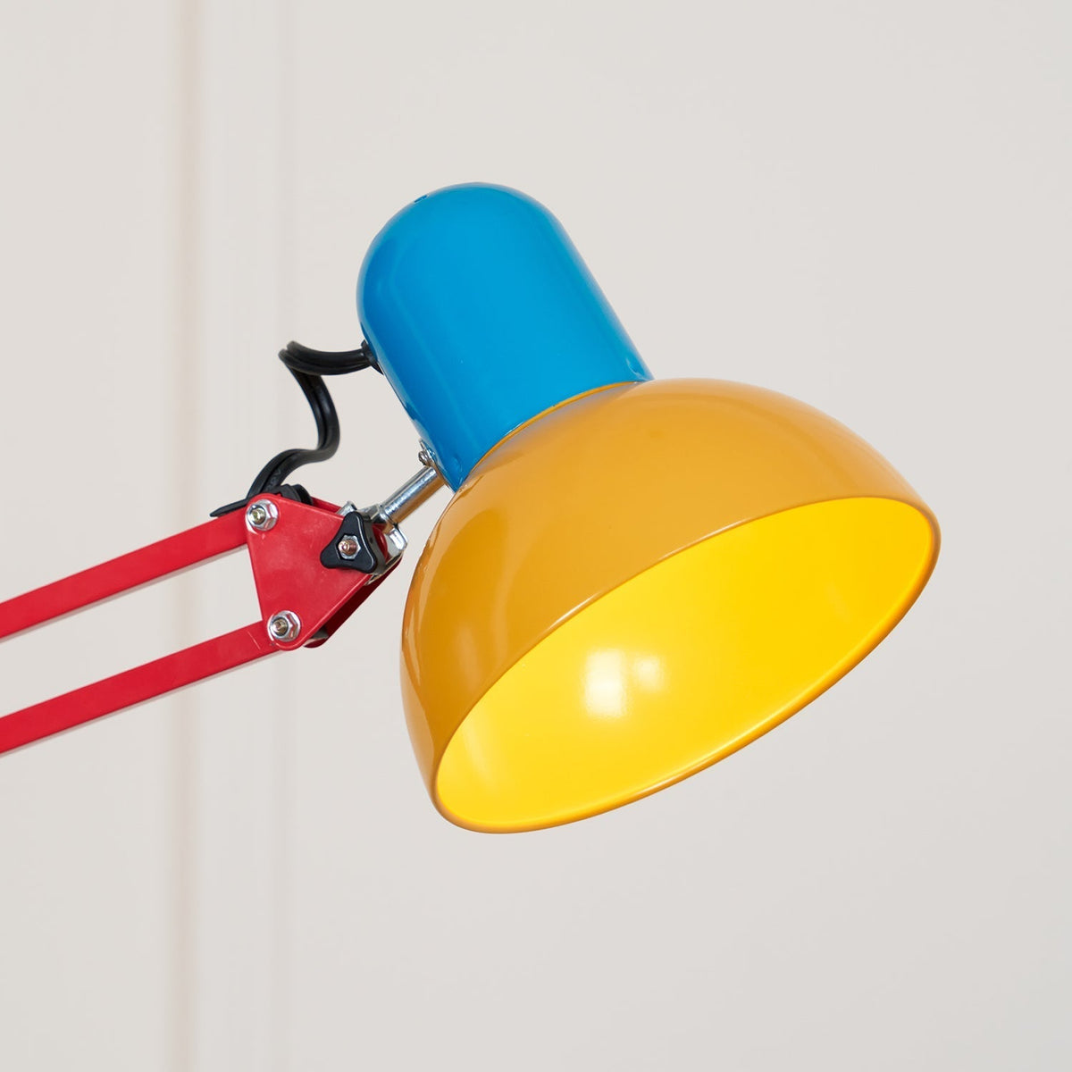 Idoren legesyg gulvlampe