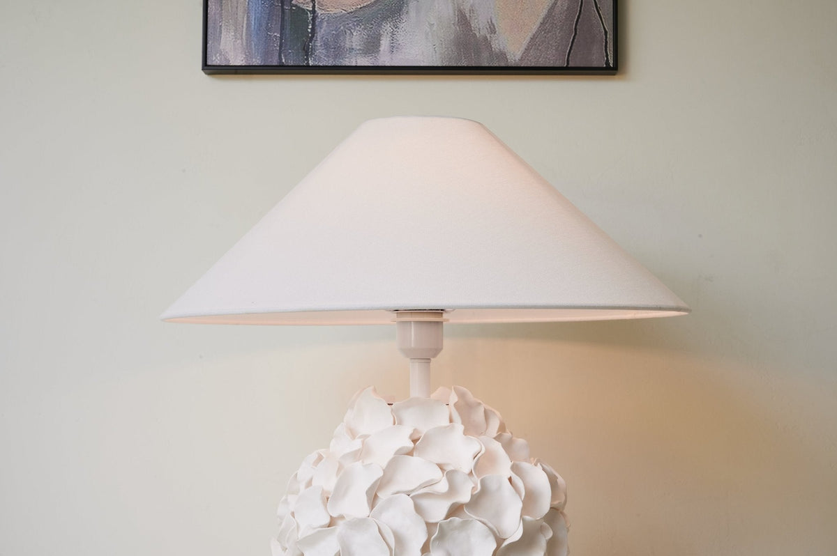 Eleanor moderne bordlampe i keramik