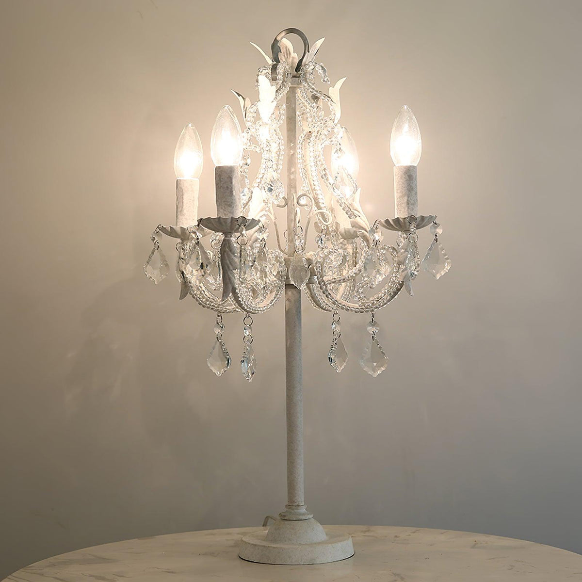 Ahin lyxig bordslampa