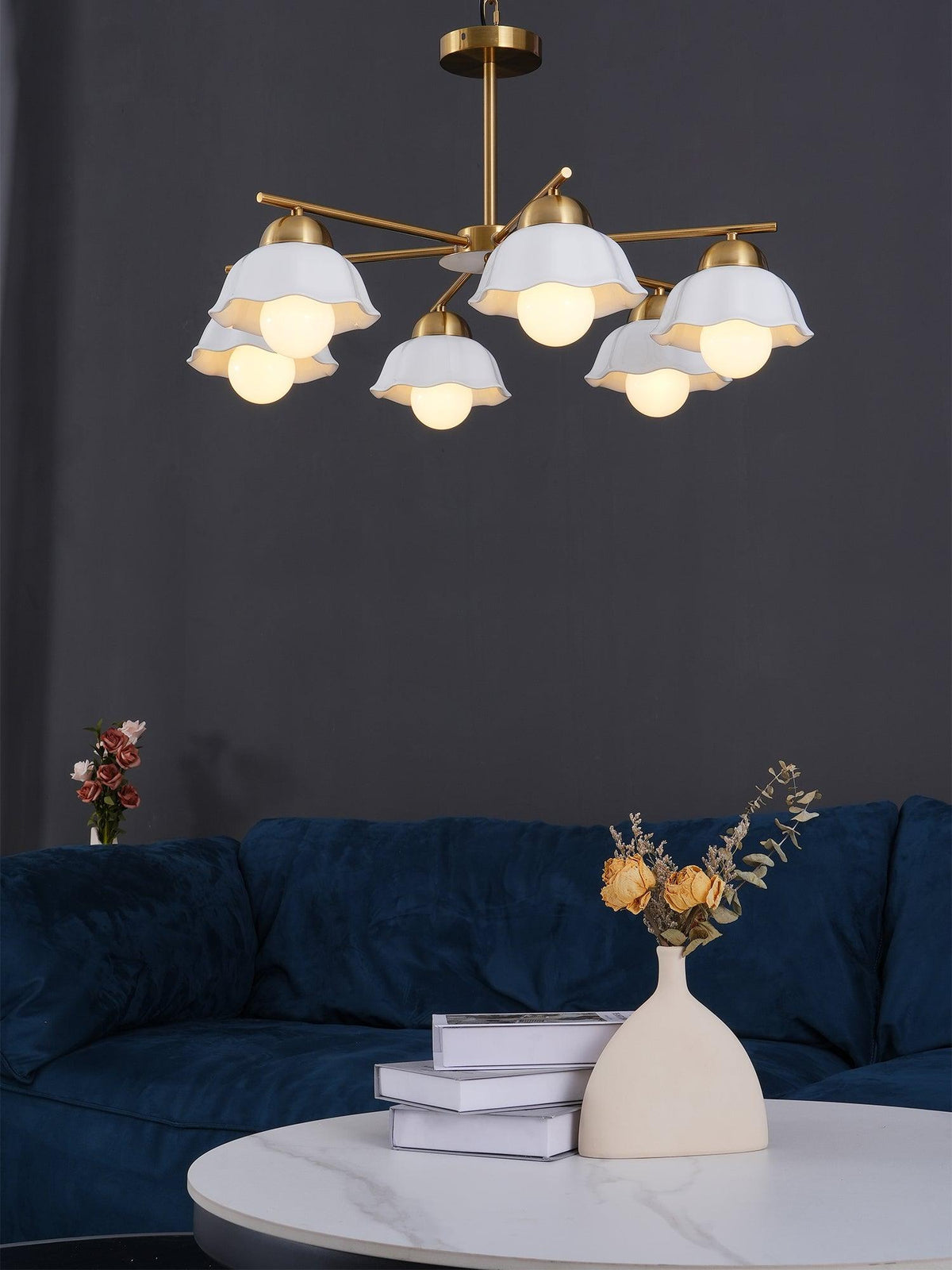 Zasila nordisk kunstnerisk keramisk loftslampe med blomsterskærm
