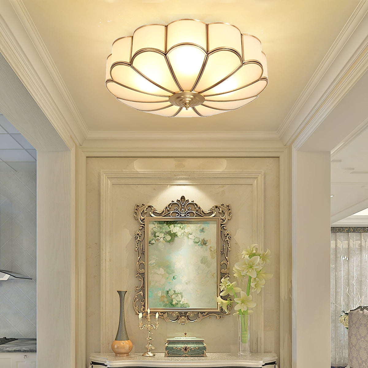 Eiroria blomstformet loftslampe i messing og glas