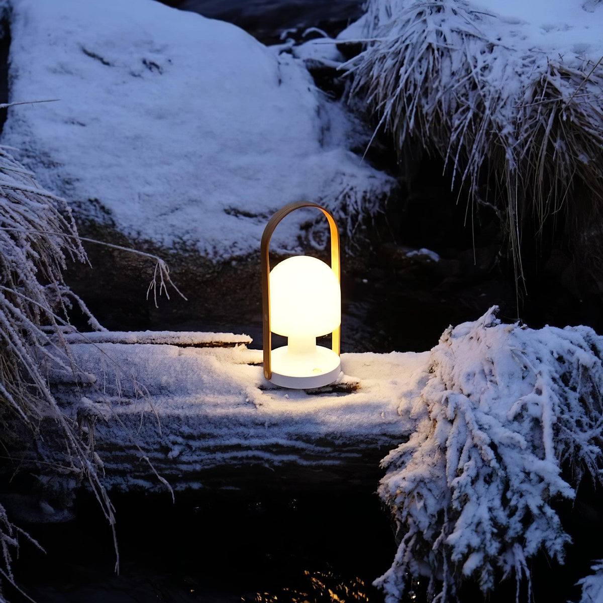 Elaanelle Table Lamp