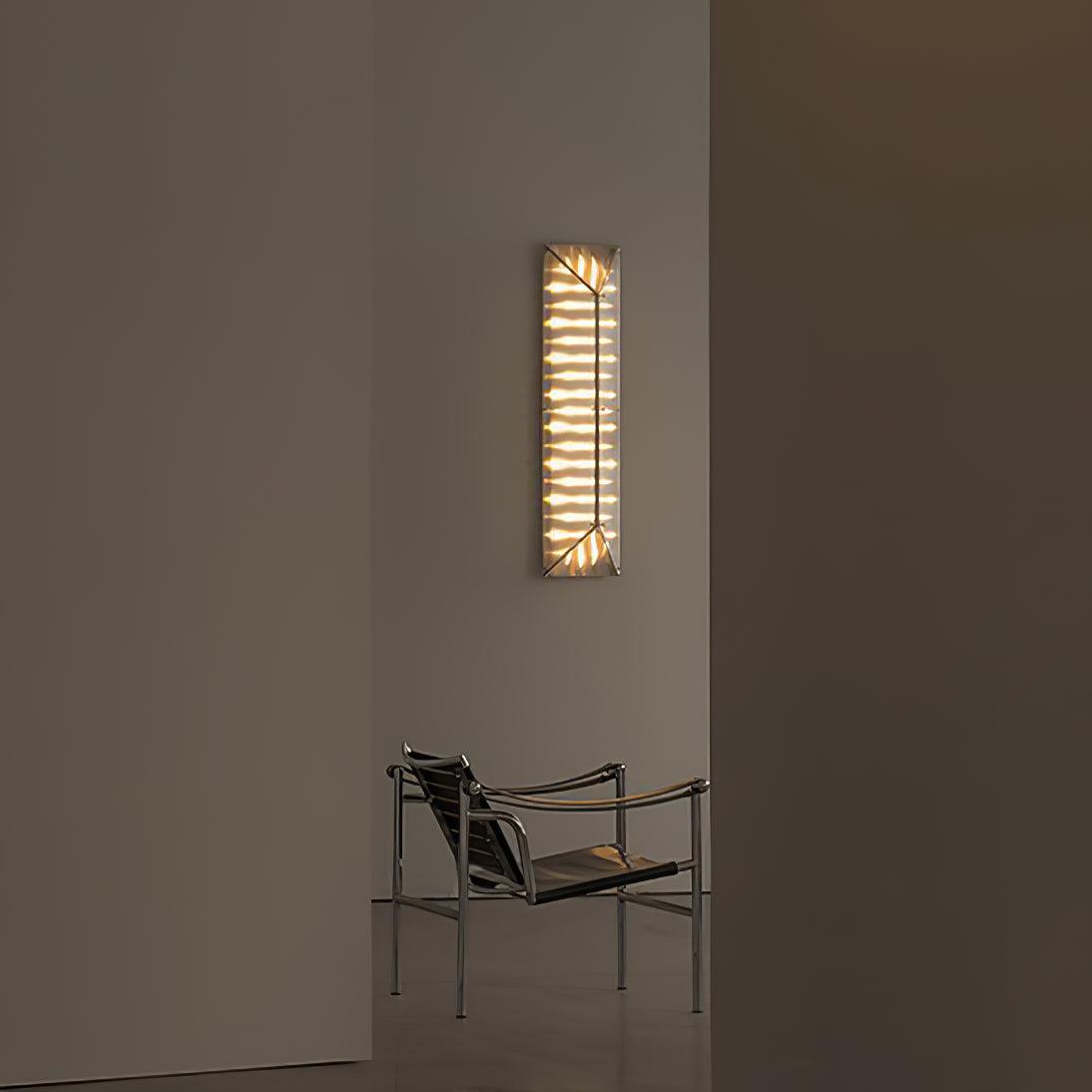 Moderne væglampe i glas med prismedesign