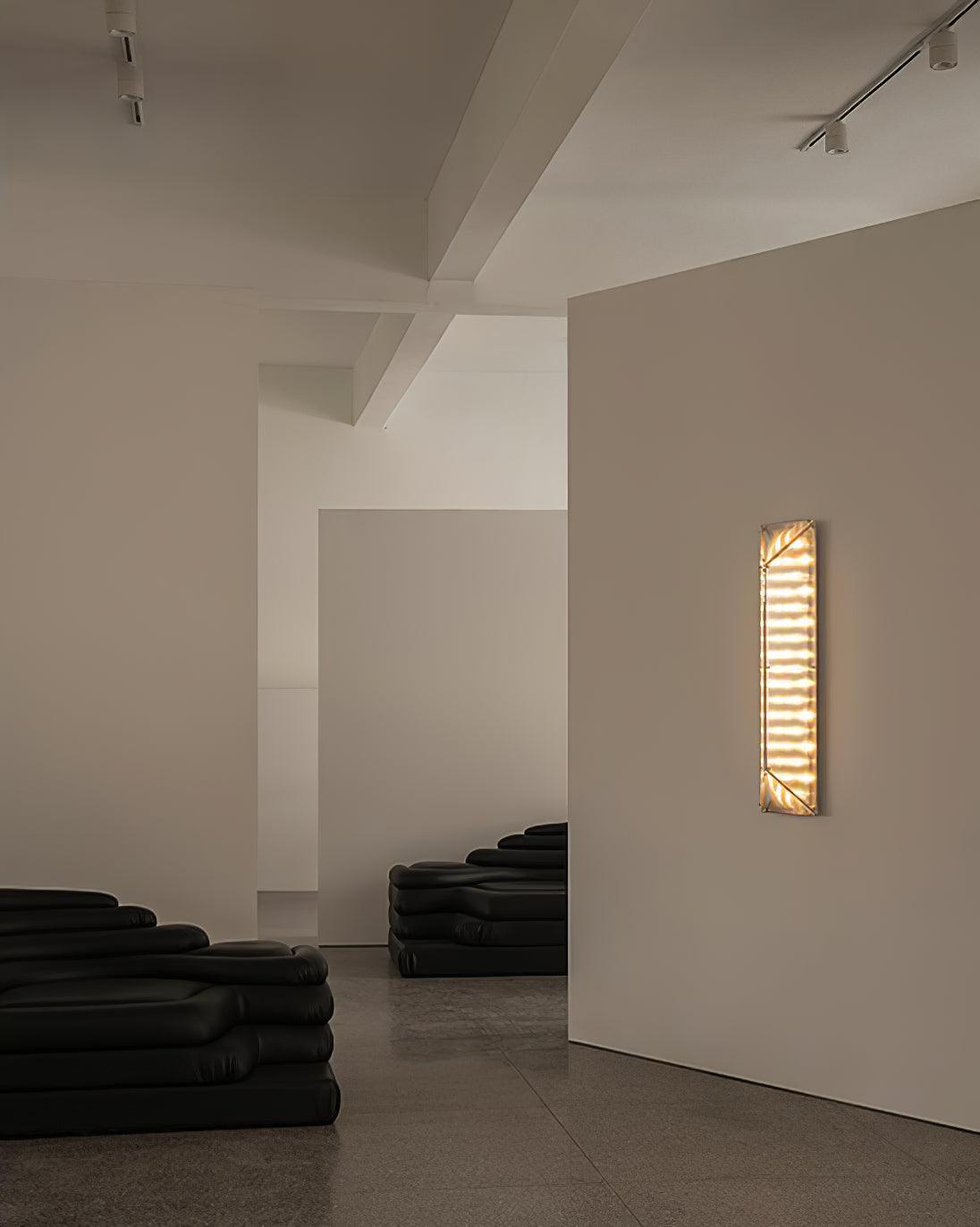 Moderne væglampe i glas med prismedesign