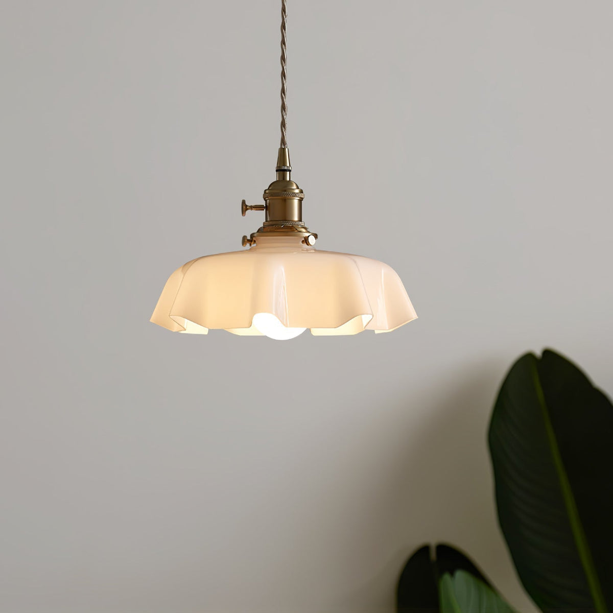 Civen Farmhouse Ruffled Pendant Light