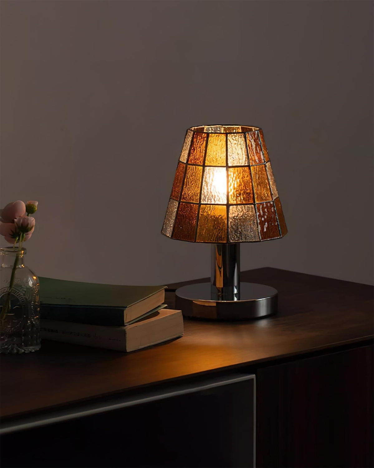 Liorivira Table Lamp