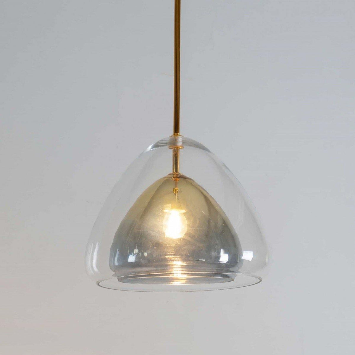 Dera lyxig pendellampa med lätt och elegant design