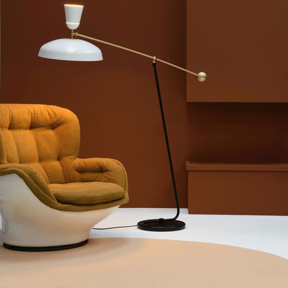 Celeste minimalistisk messinggulvlampe