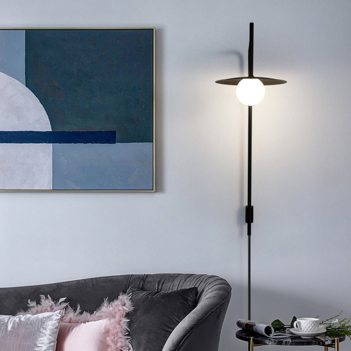 Paxon væglampe i glas med svingarm og stik