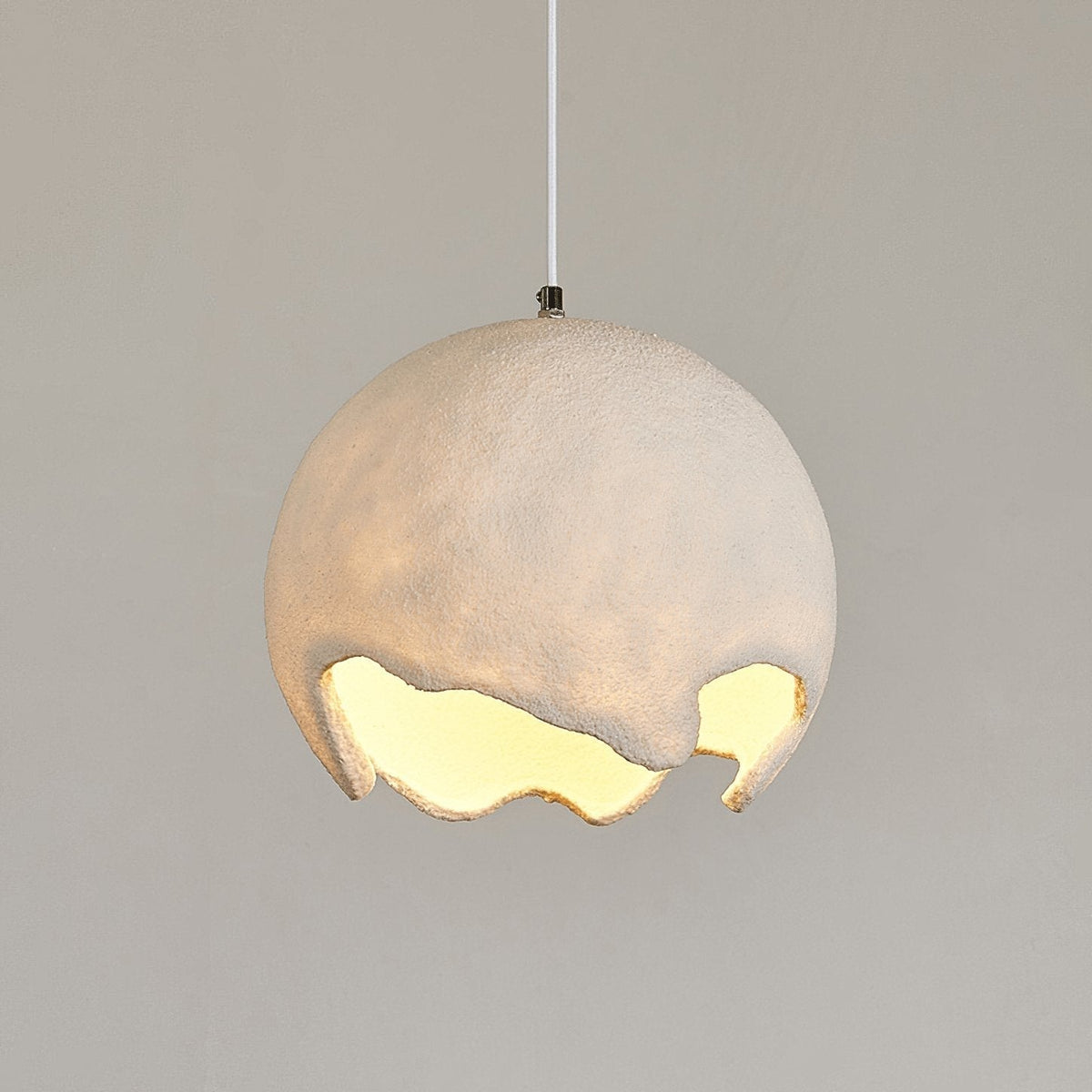 Patrick, wabi-sabi-tyylinen hartsiriippuvalaisin