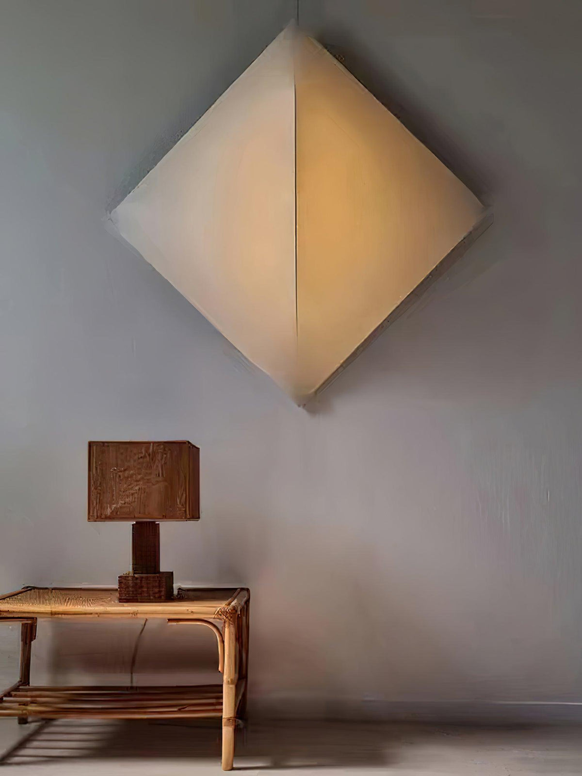 Linivelia minimalistinen kangasseinävalaisin