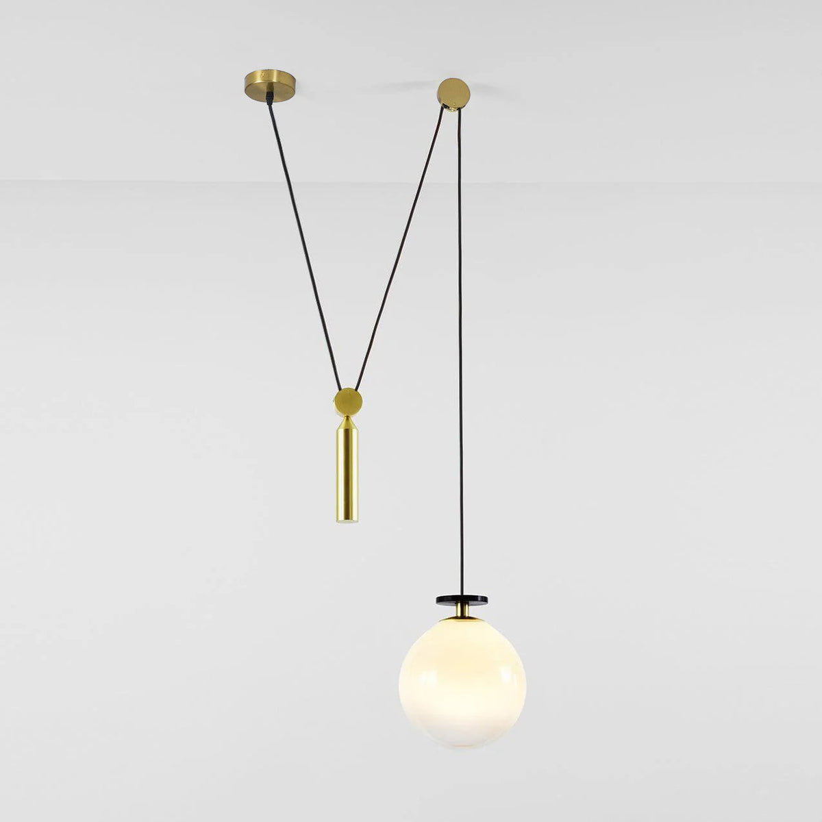 Candeeiro de teto Cirorira com forma geométrica artística