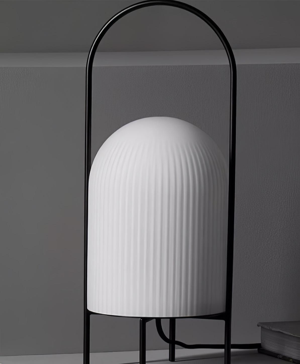 Firaie minimalistinen lasipöytävalaisin