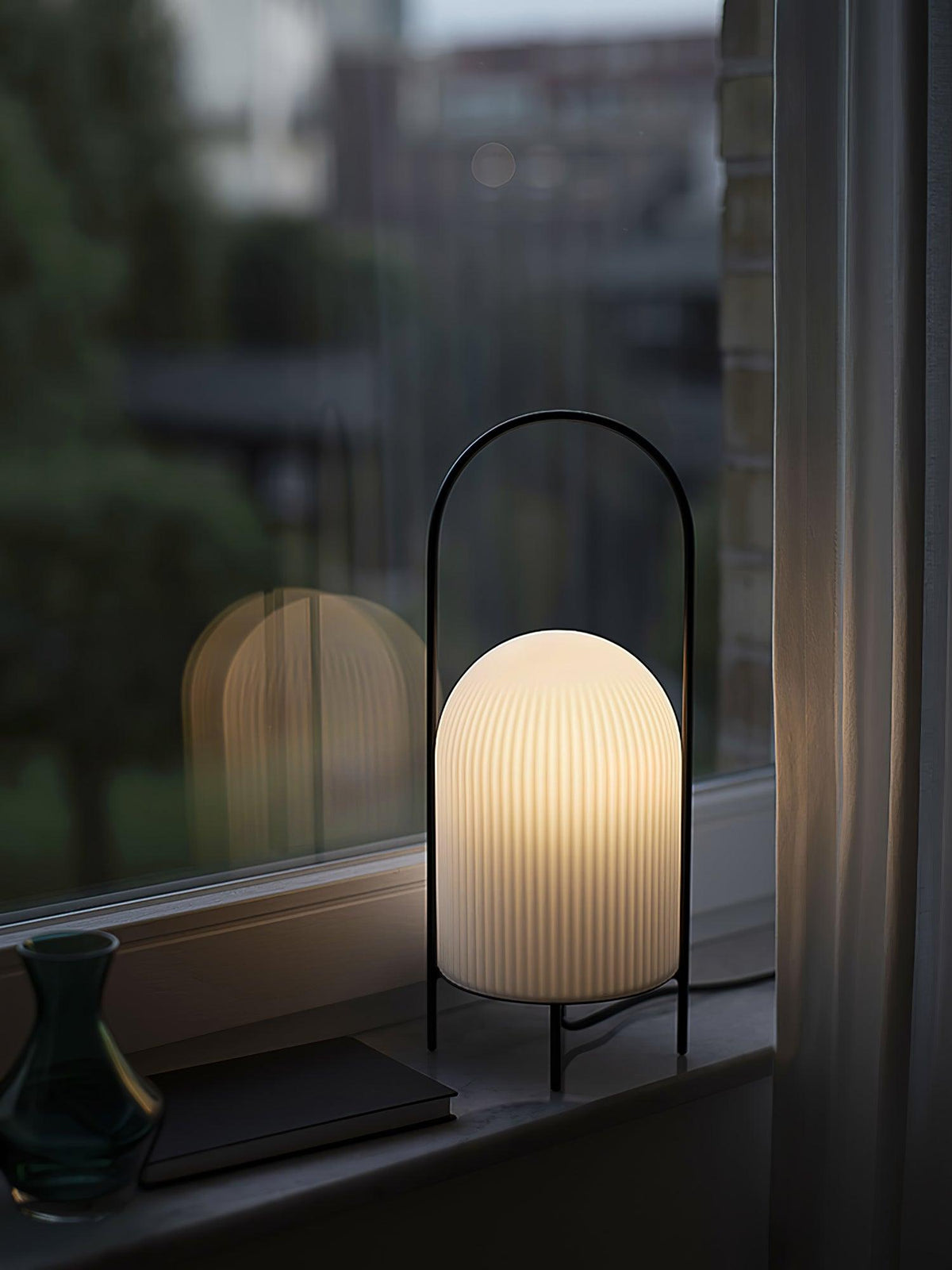 Firaie minimalistinen lasipöytävalaisin