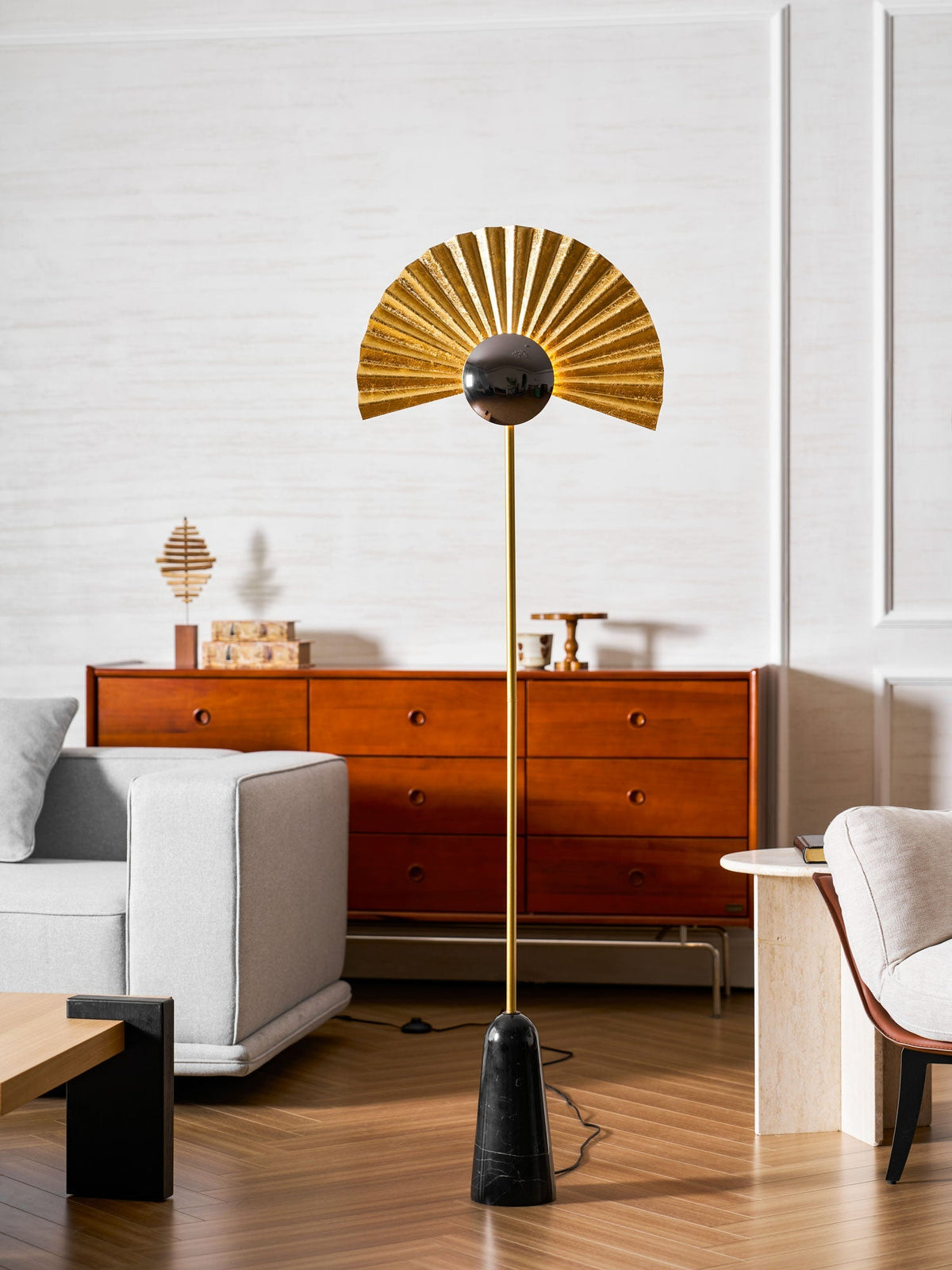 Candeeiro de pé Solvaar Gilded Fan