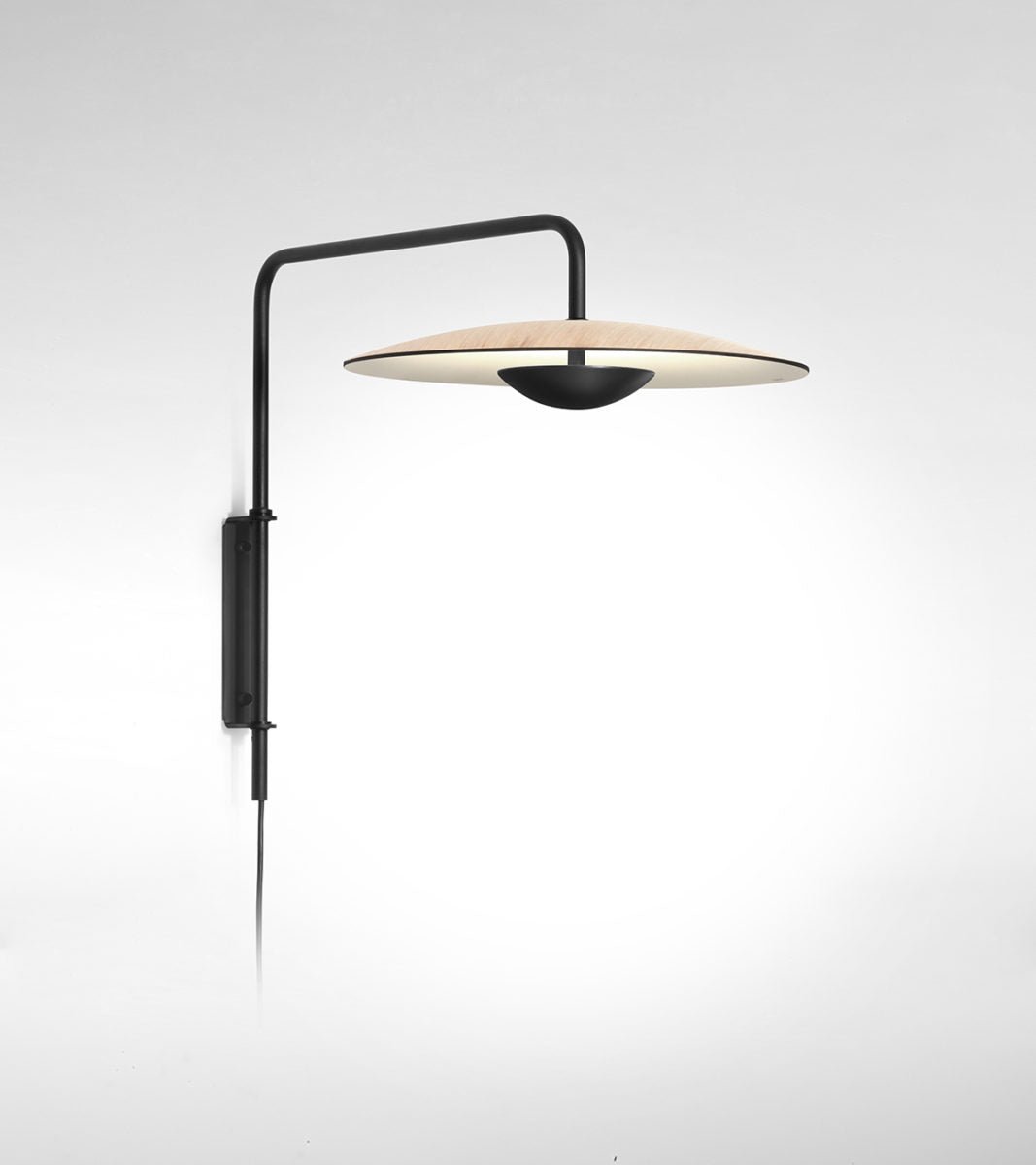 Abnormal klassisk modern minimalistisk vägglampa med stickkontakt