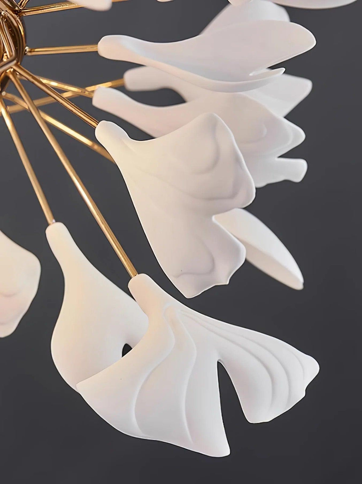 Candelabro de folha de ginkgo em latão e cerâmica Nale