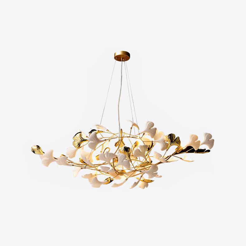 Veveno taklampa Gingko S med kronblad i keramik och mässing