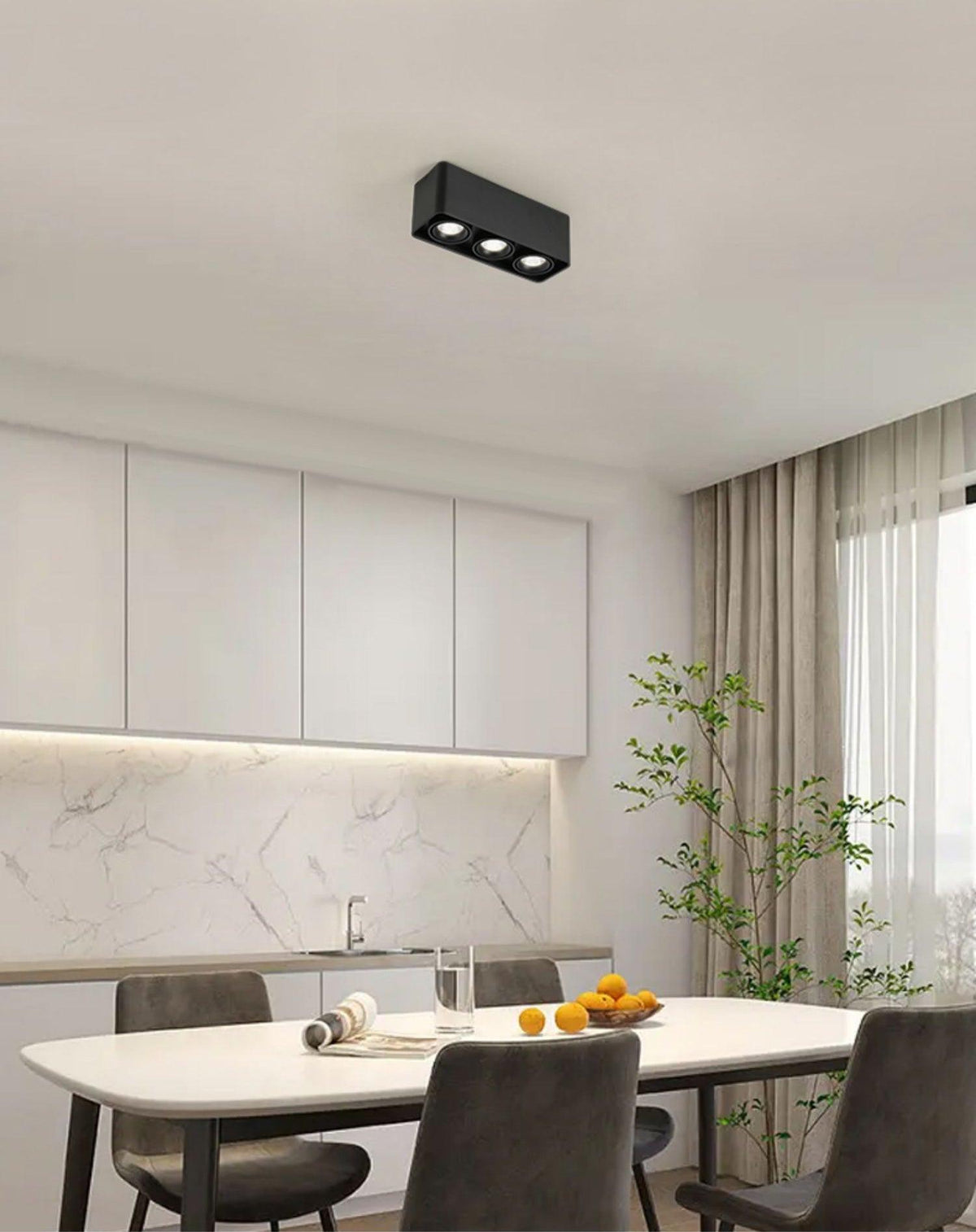 Devely spotlampe til overflademontering med to LED-lyskilder, kantet minimalistisk
