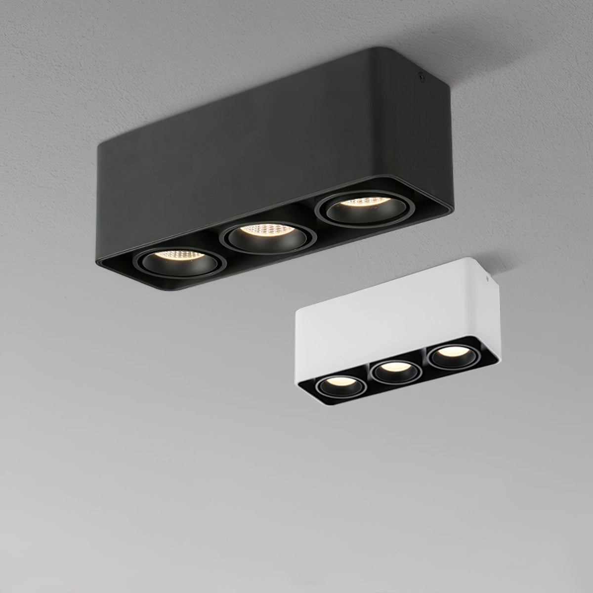 Devely spotlampe til overflademontering med to LED-lyskilder, kantet minimalistisk