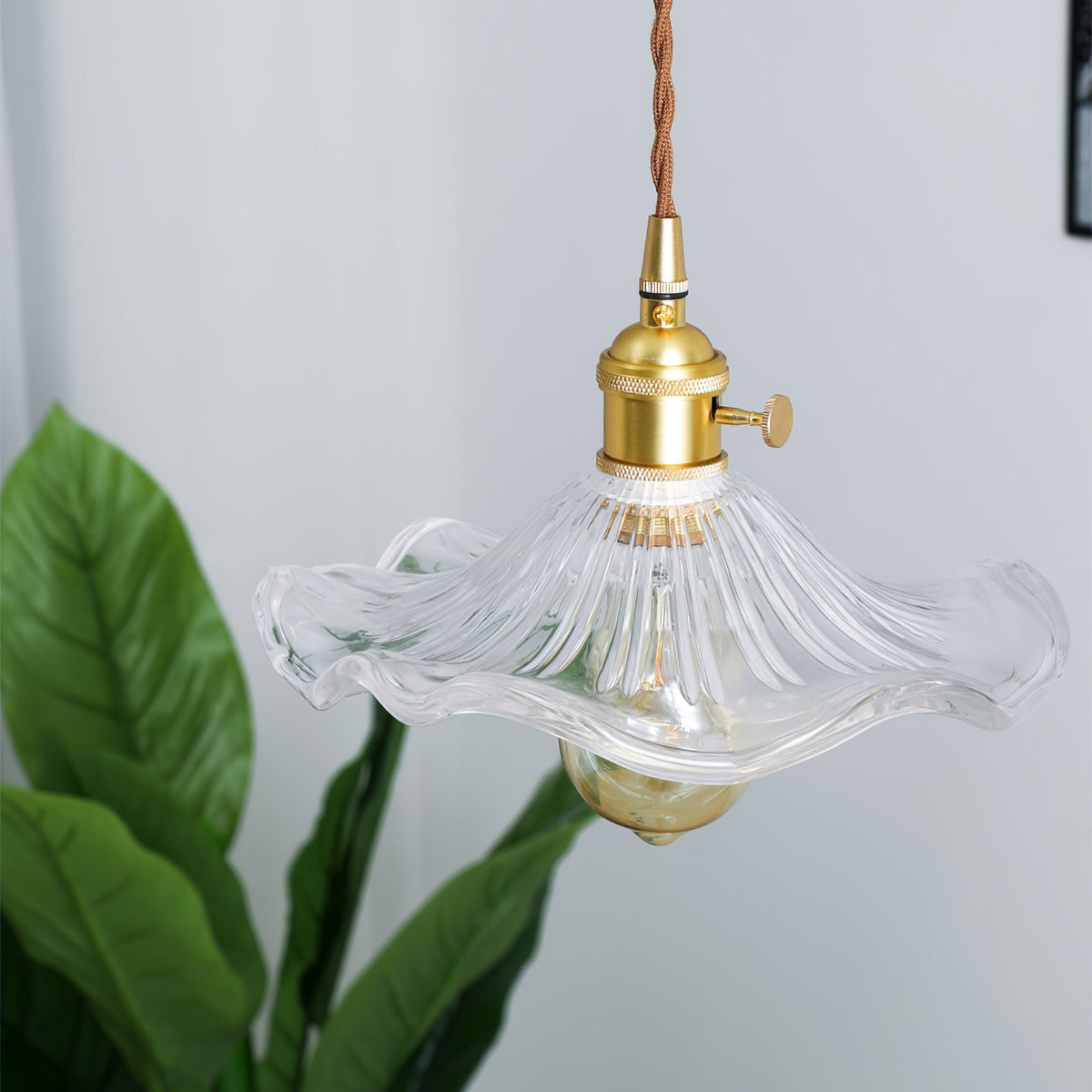 Candeeiro suspenso moderno Daphne em forma de flor de vidro