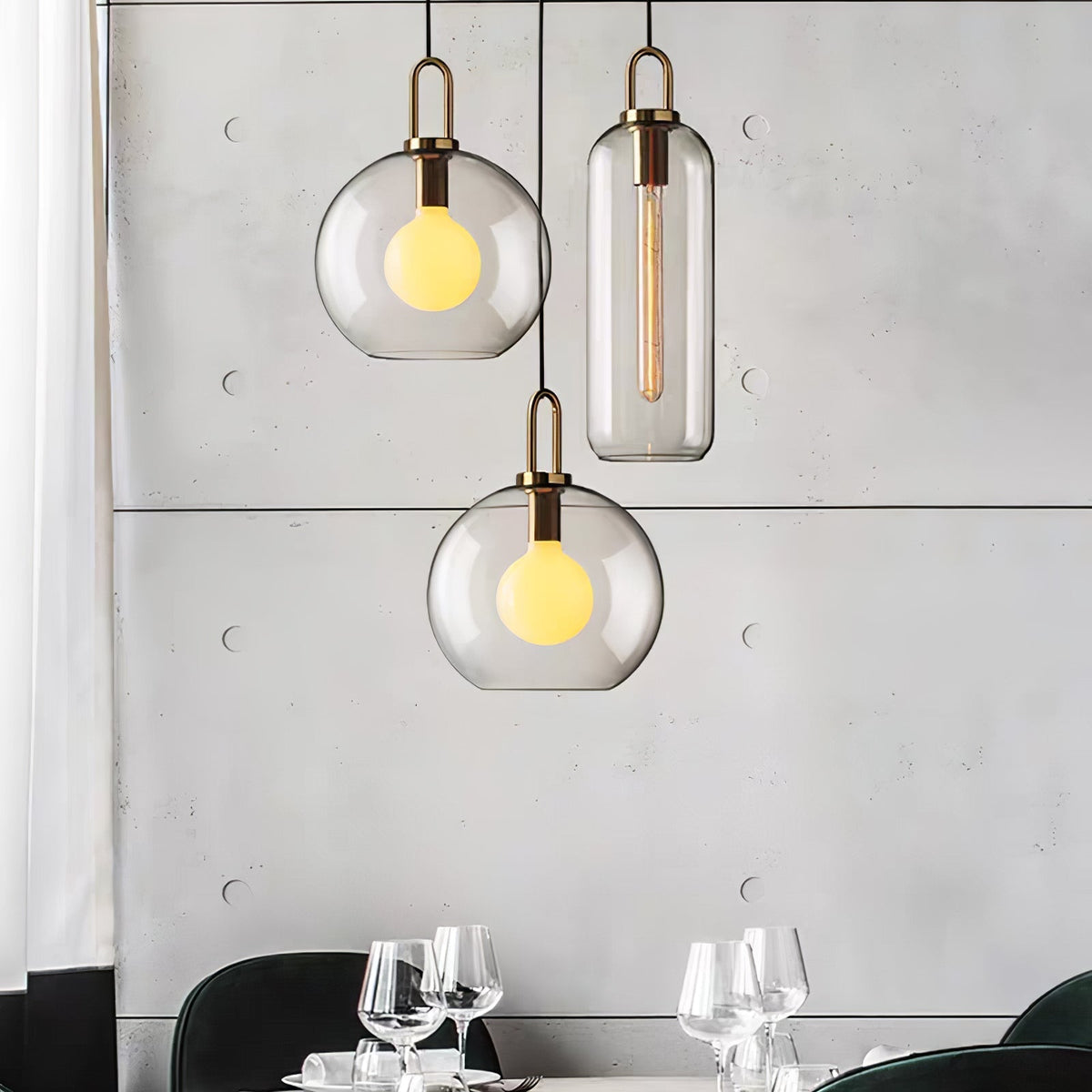 Sevelo pendel i matteret glas, swag-design, justerbar