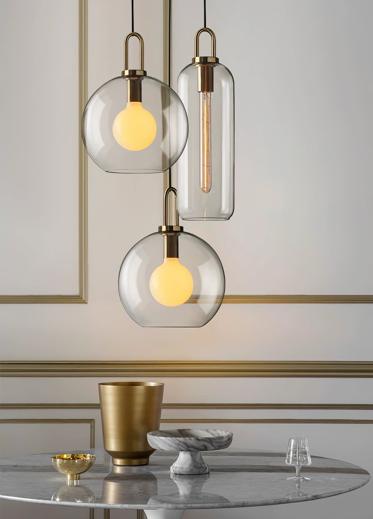 Sevelo pendel i matteret glas, swag-design, justerbar