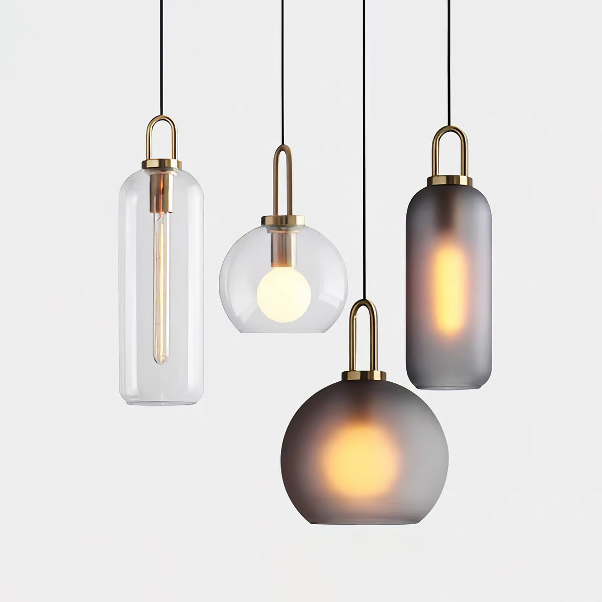 Sevelo pendel i matteret glas, swag-design, justerbar