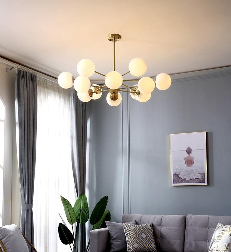 Lustre Eshlen de latão e vidro opalino