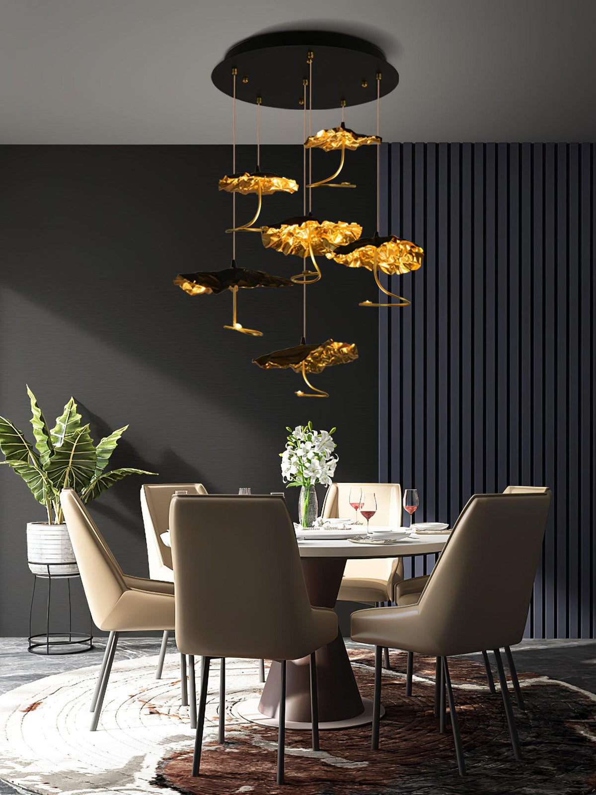 Aureate-klyngekrone i messing med skyinspireret design